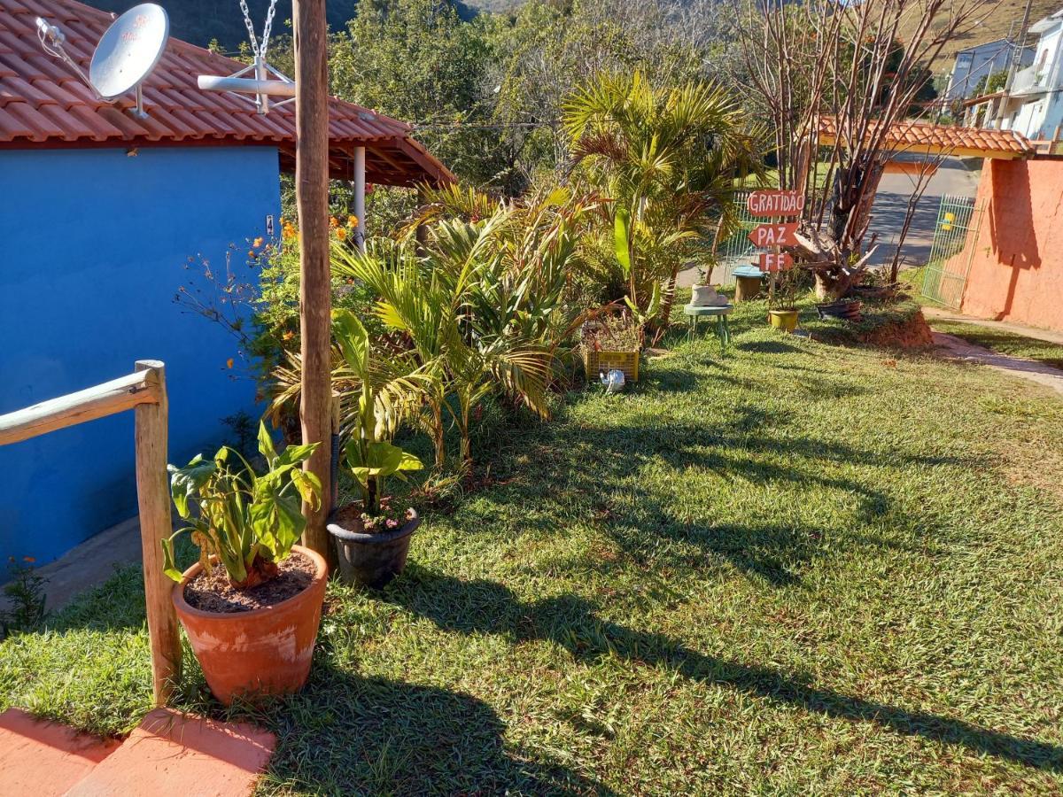Chales Encantos De Cunha Azul Exterior foto
